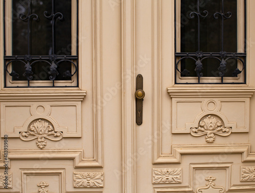 Door handle   knobs .