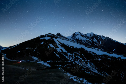 mountain peaks under the night sky