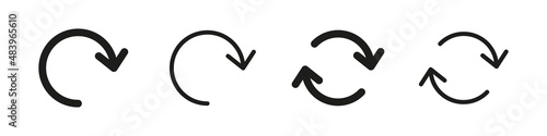 Circle arrow. Round arrow icon set. Reset vector arrows. Repeat sign isolated on white background. Cycle symbol. Black arrows