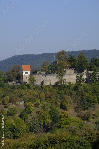 Blick von der Wart auf Schloss Königsberg bei Königsberg in Bayern, Landkreis Hassberge, Unterfranken, Franken, Bayern, Deutschland