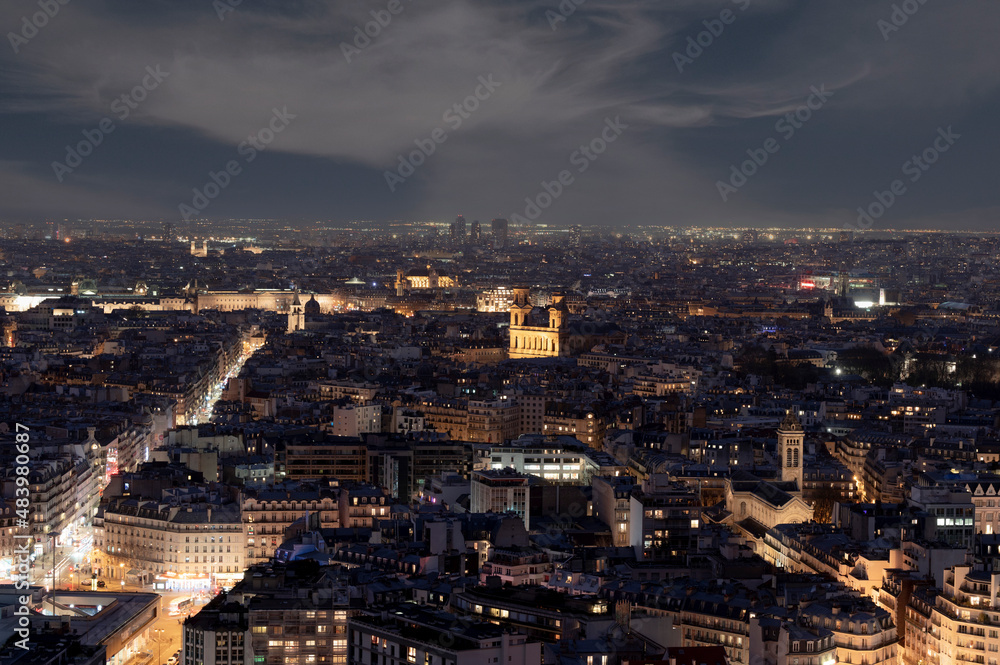 Vue aérienne de l'église Saint Sulpice à Paris
