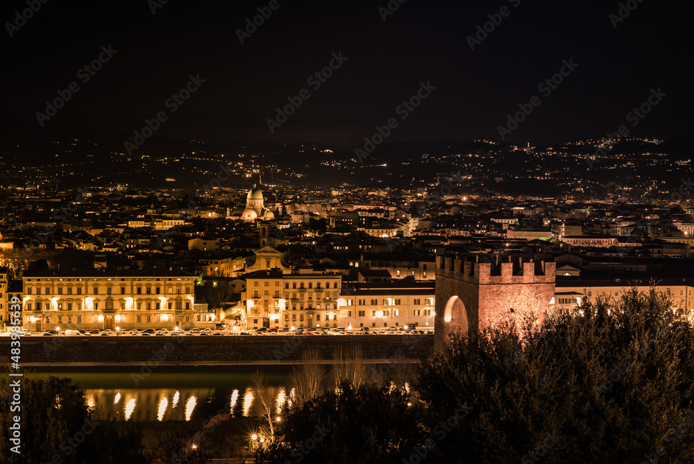 Florence by night, an enchanted atmosphere