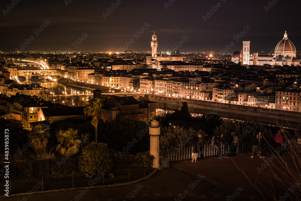 Florence by night, an enchanted atmosphere