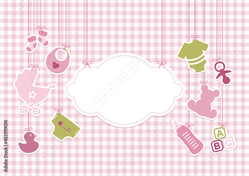 Hängende Babysymbole Mädchen Neben Wolke Rosa Olivgrün Karomuster Grau