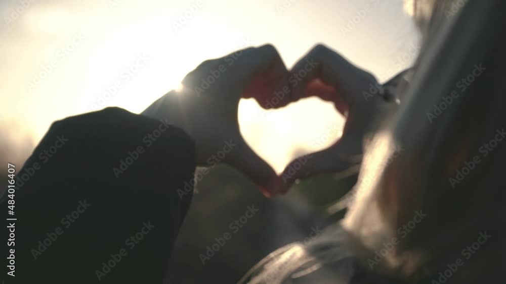 make heart, love slow motion