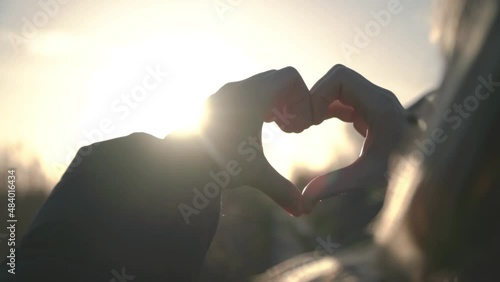 make heart, love slow motion