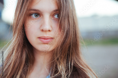 Wallpaper Mural Portrait of a young beautiful girl Torontodigital.ca