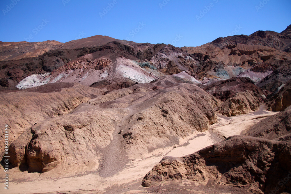 Fototapeta premium The coloured rock dunes on the Artist's Drive in the Death Valley Desert
