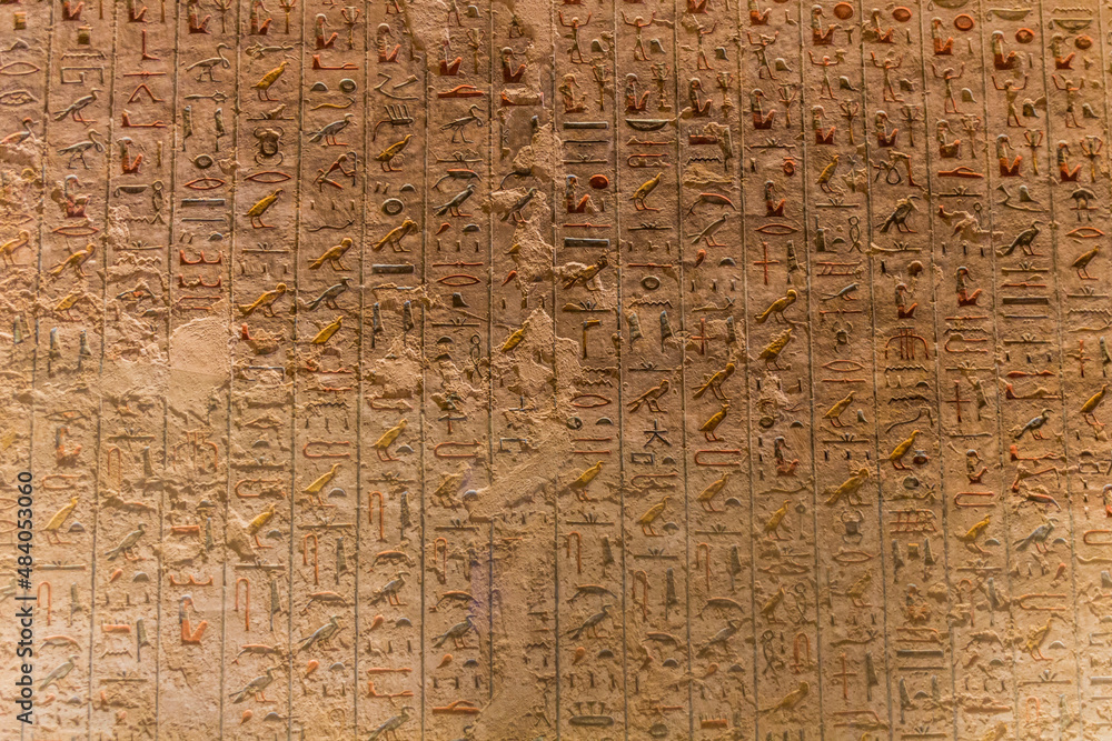 Obraz premium Hieroglyphs in the Ramesses III tomb at the Valley of the Kings at the Theban Necropolis, Egypt