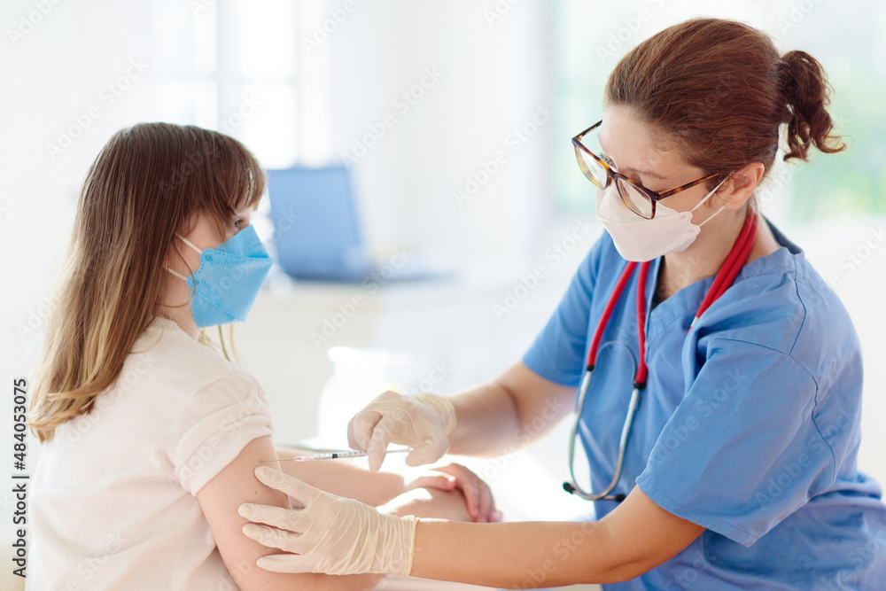 Child covid-19 vaccine. Coronavirus vaccination. Child covid-19 vaccine. Coronavirus vaccination.