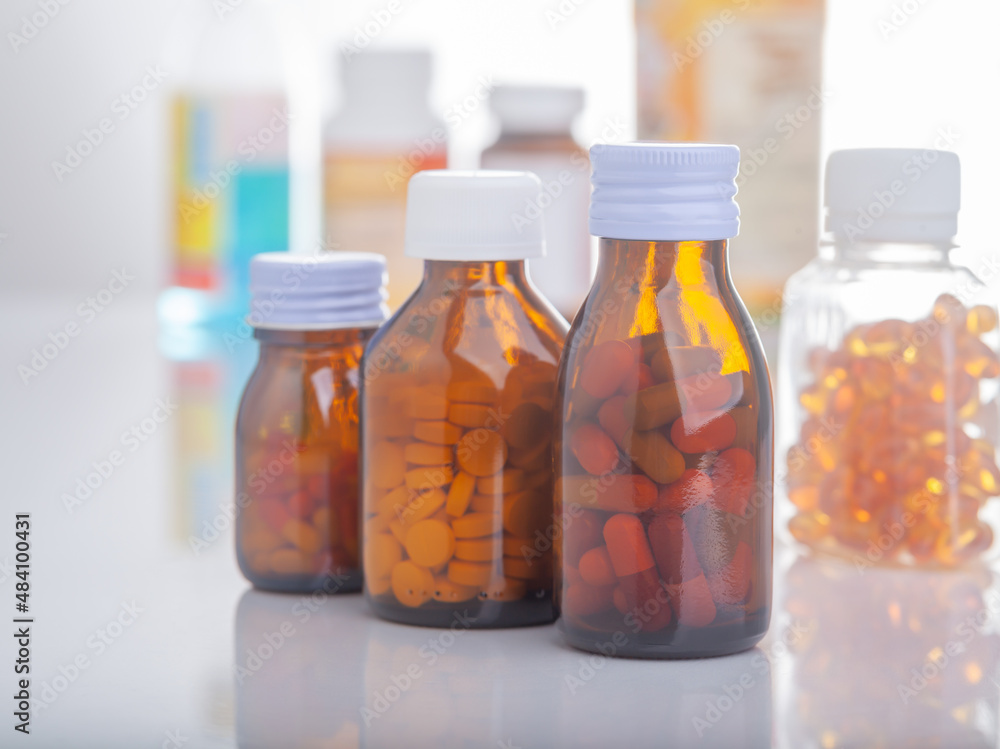 bottle of medicine onwhite background and no label bottle bottle of medicine onwhite background and no label bottle