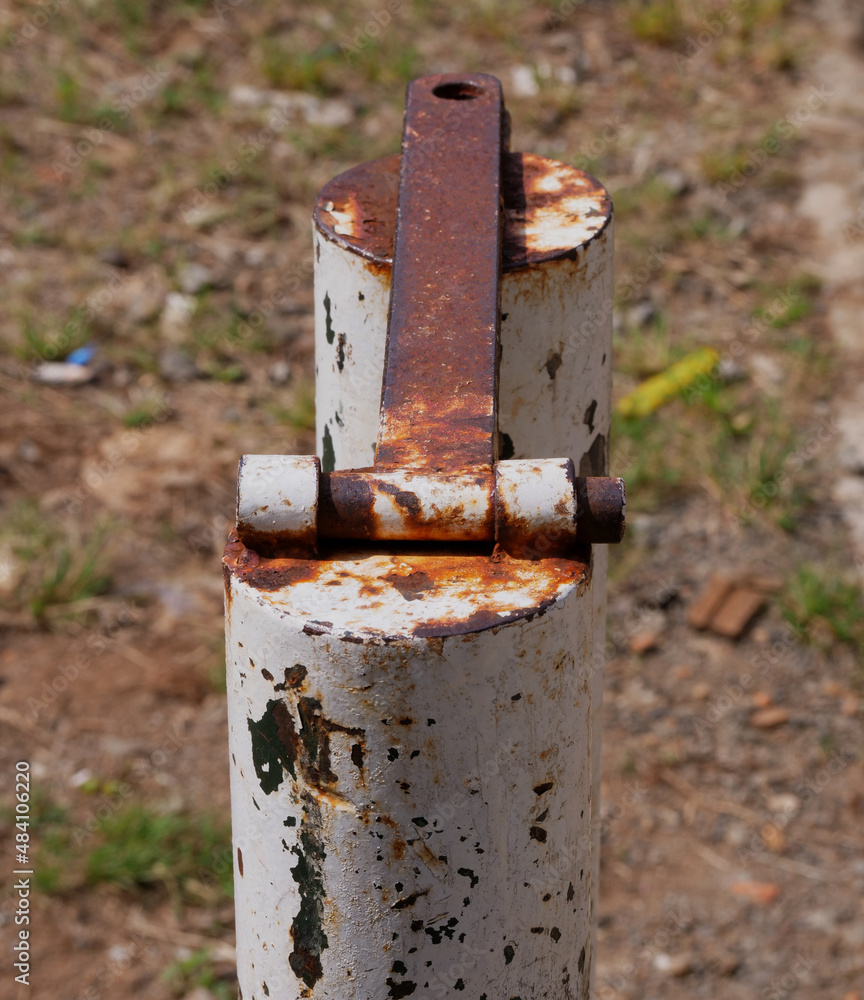 rusty iron, rusty iron plate, rusty iron pole, rusty iron macro