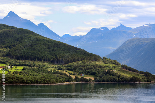 Langfjorden, Norway © liramaigums