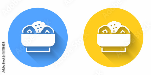 White Chow mein on plate icon isolated with long shadow background. Asian food. Circle button. Vector