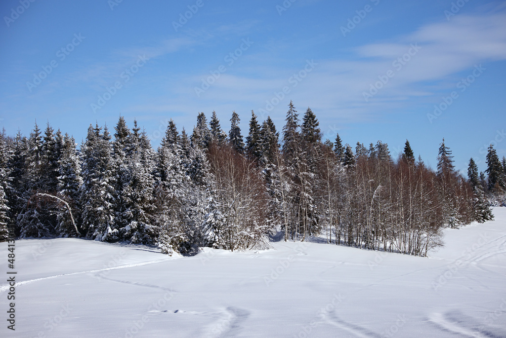 Mountain views in winter, snow and sun