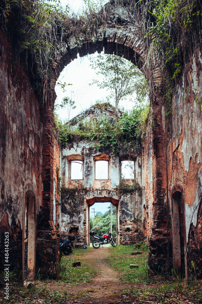 Fototapeta premium old abandoned house