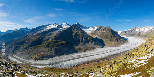 Panorama vom Aletschgletscher in der Jungfrau-Region im Wallis, Schweiz