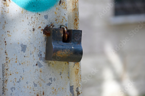 The old rusty dirty lock