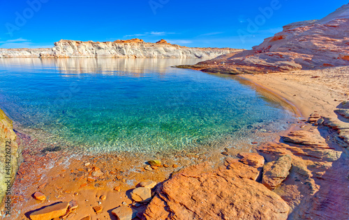 A small lagoon in Lake Powell where boats can drop anchor and come ashore, Arizona