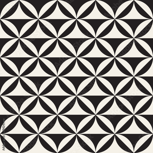 Vector seamless pattern. Repeating geometric elements. Stylish background design.