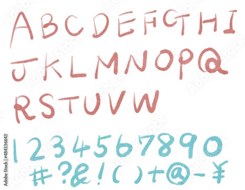 アルファベットの文字と数字 © KT
