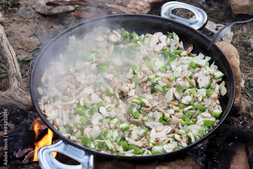 Mushroom saute.  It grows in its natural area in Turkey, under cedar trees. Matsutake mushroom, which grows in the Taurus Mountains, is imported to Japan and China.