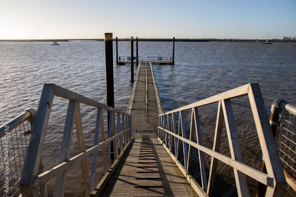 Fototapeta premium A Pontoon on the River Crouch at Burnham-on-Crouch, Essex