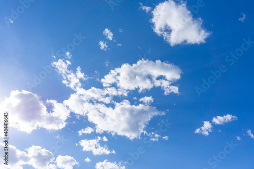 Refreshing blue sky and cloud background material_14