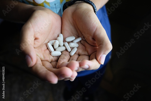 Billede på lærred pastillas paracetamol en manos