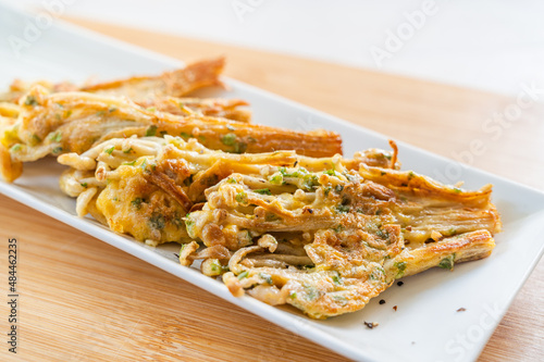 Wallpaper Mural えのきの黄金焼き Torontodigital.ca