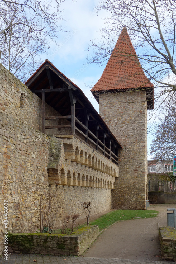 alzey, stadtmauer mit turm alzey, stadtmauer mit turm