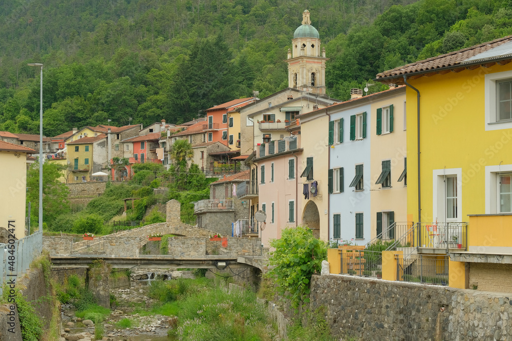 Panoramica del centro storico di Pignone in Liguria. Panoramica del centro storico di Pignone in Liguria.