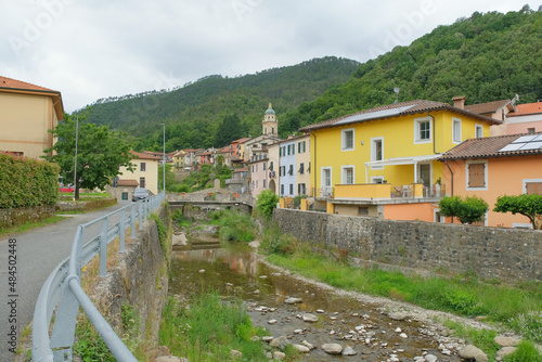 Panoramica del centro storico di Pignone in Liguria.