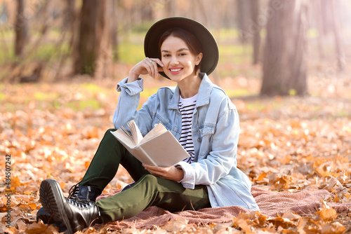 Beautiful smiling woman wit...