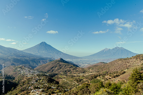 Vista de los volcanes de Guatemala 