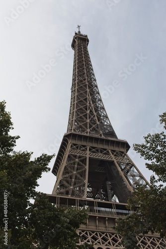 the eiffel tower in paris