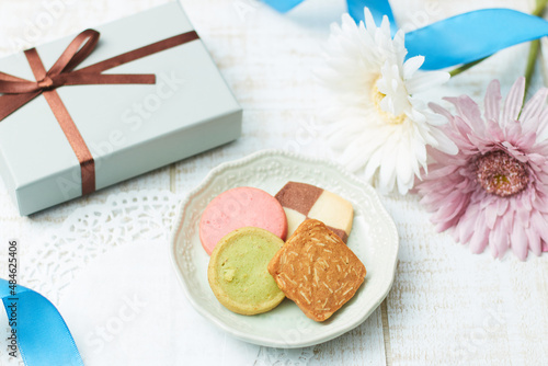 ほんのり甘いピスタチオ、ストベリー、ココナッツのクッキー