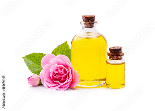 Cosmetic oil . Essential of rose