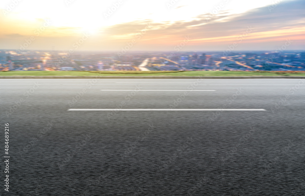 Fototapeta premium Freeway skyline and financial district modern buildings