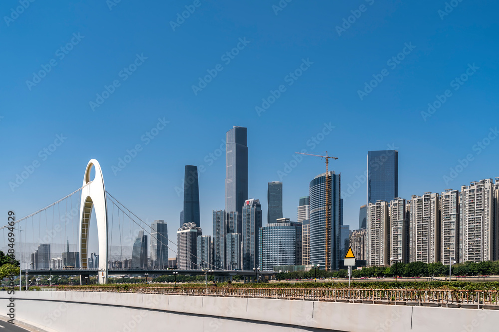 Fototapeta premium Guangzhou Financial Center Modern Office Building
