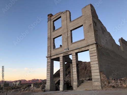 фотографія Ghost Town at Dusk