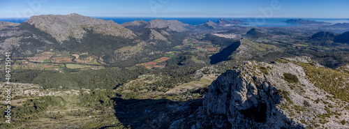 Fototapeta Naklejka Na Ścianę i Meble -  summit of Cucuia de Fartaritx, Alcudia bay in the background, Pollença, Mallorca, Balearic Islands, Spain