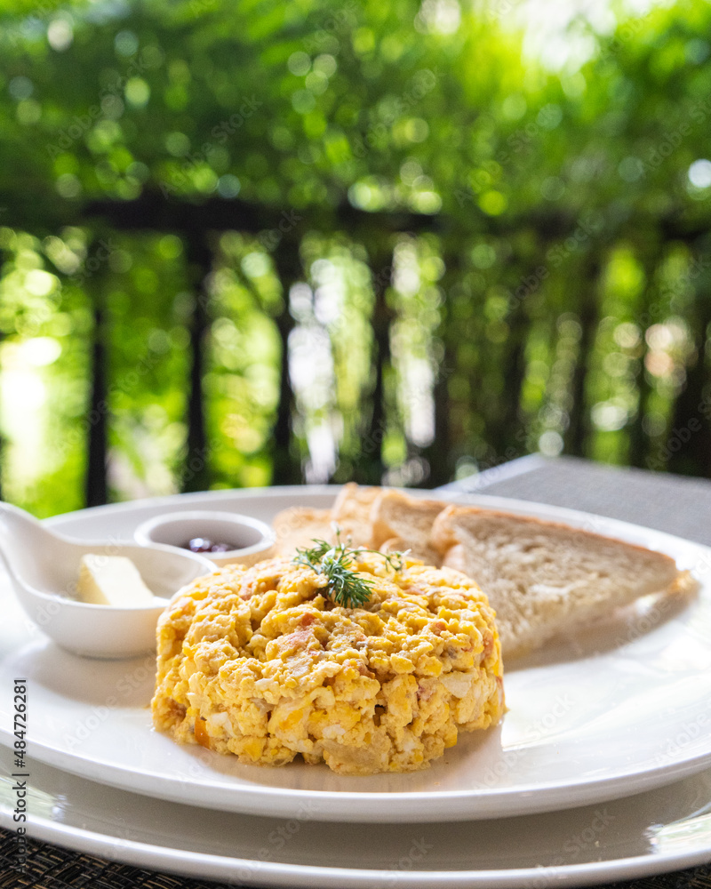 desayuno tipico colombiano en un hotel del centro histórico de