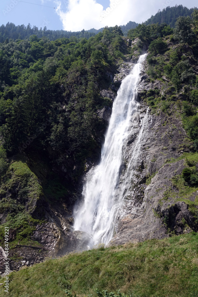 Obraz premium Partschinser Wasserfall