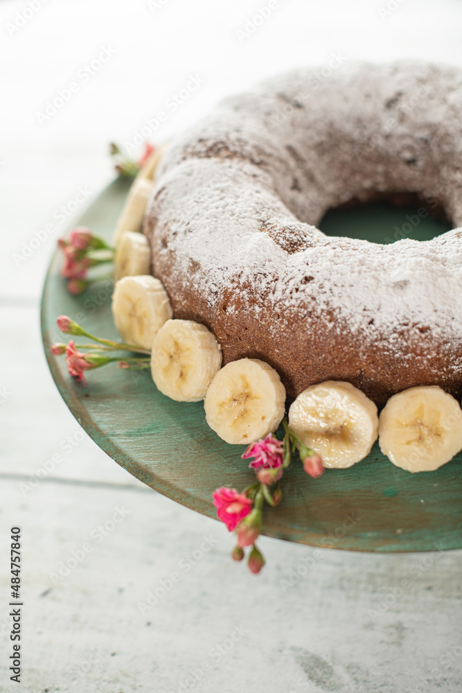 Banana cake