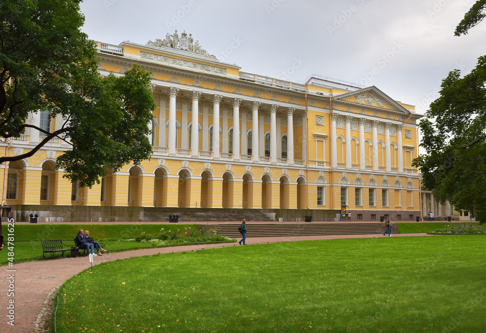 Mikhailovsky garden. Facade of the Russian Museum, classical architecture