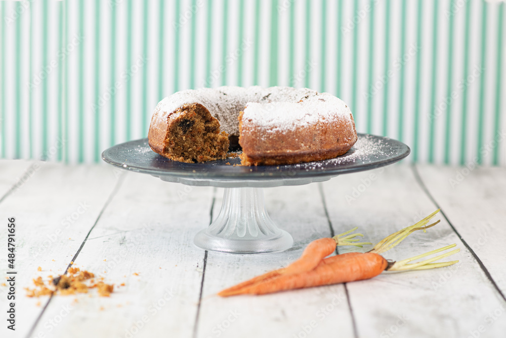Carrot cake cut