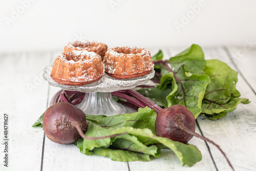 Obraz na płótnie Beet mini cakes w salonie