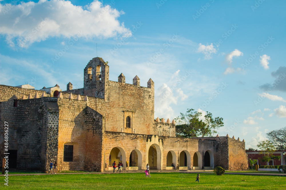 Fototapeta premium Increíble foto de un ex convento de la época prehispánica 