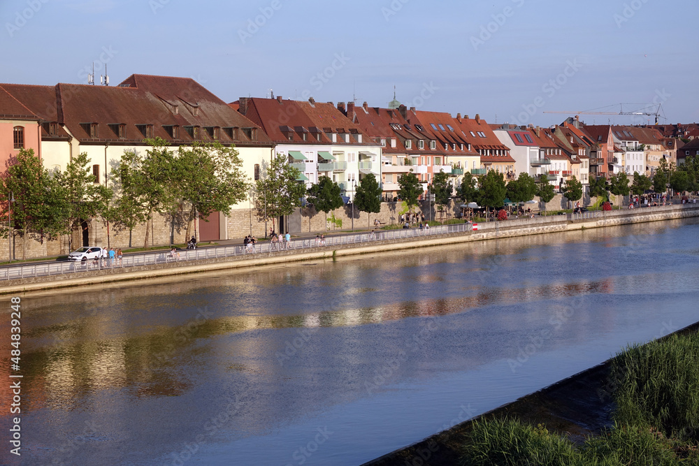 Obraz premium Mainufer in Würzburg
